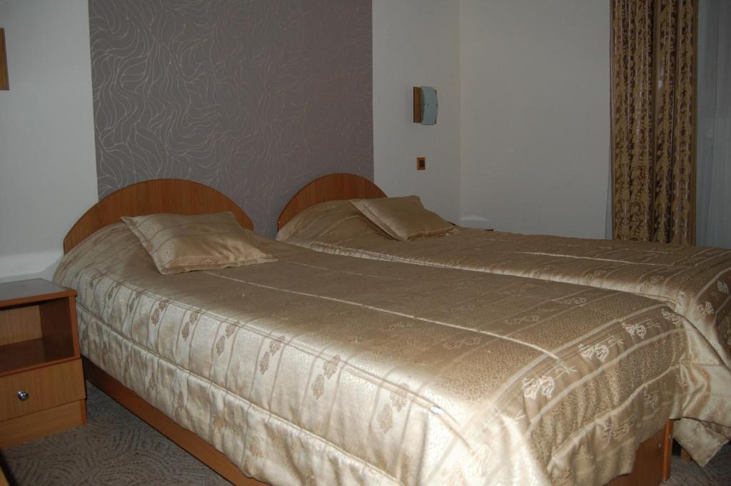 Hotel Kanet Skopje Exterior photo